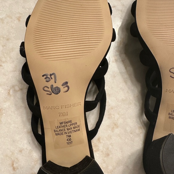 Marc Fisher Suede Mule Ssndals 7.5 - Picture 3 of 4